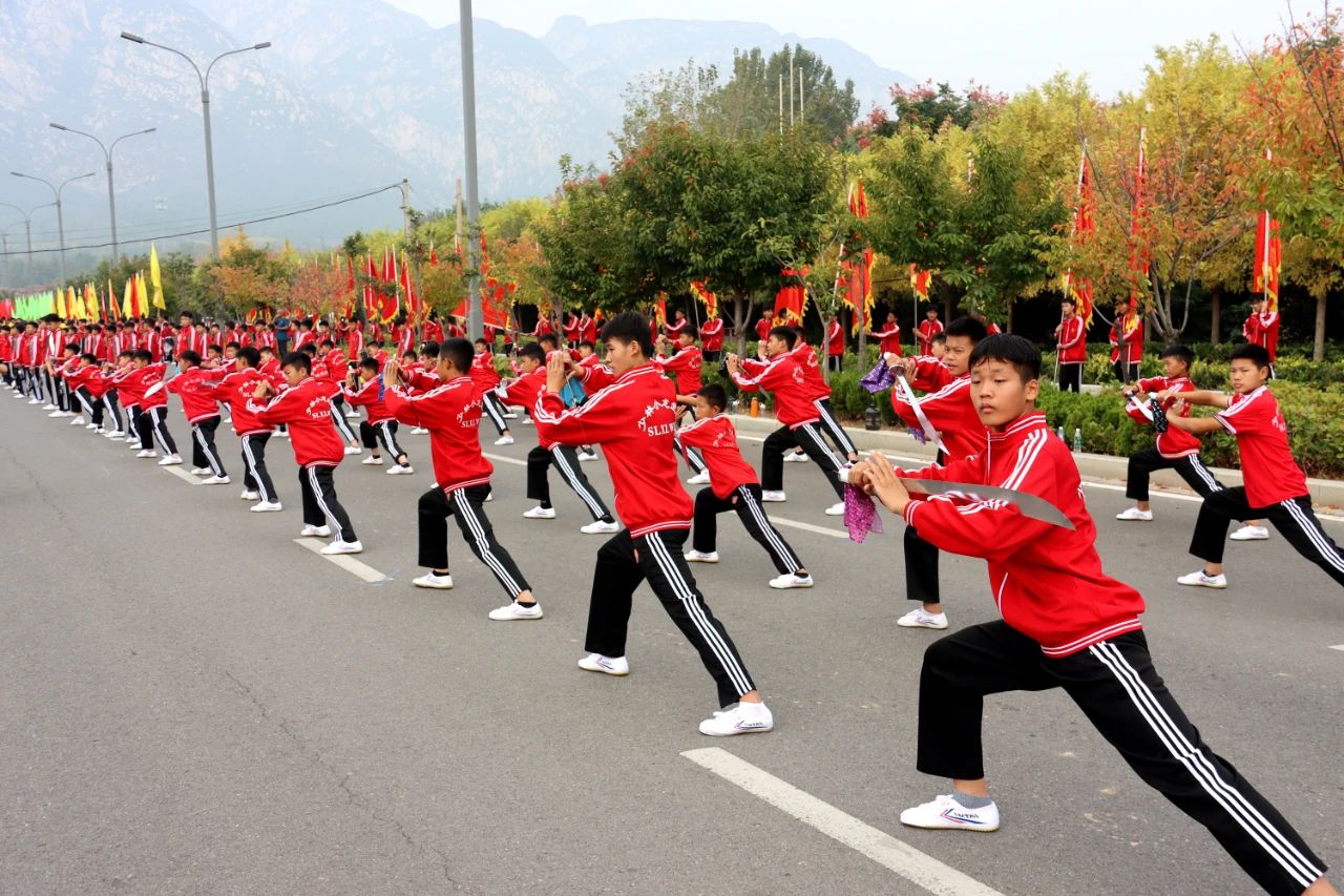 少林武校招生標(biāo)準(zhǔn)?登封市少林武術(shù)小龍武校