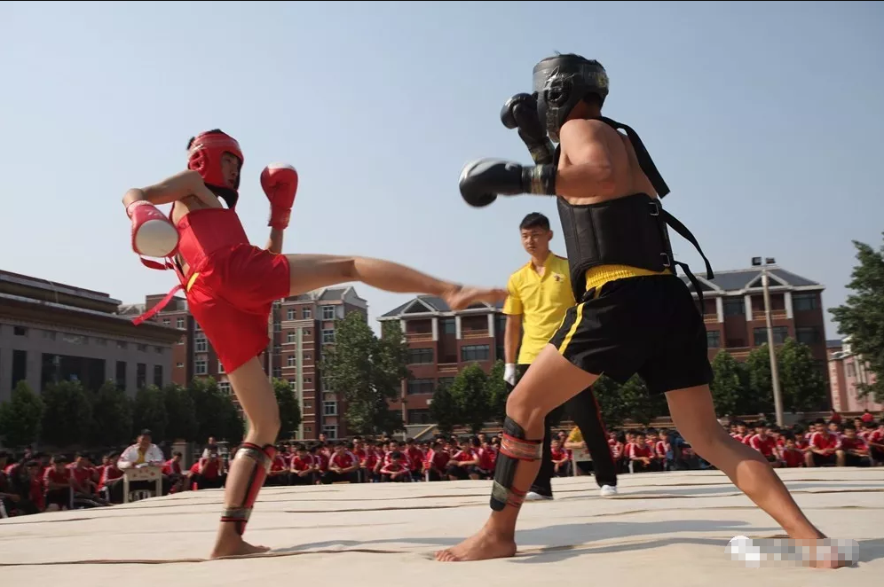 2018年嵩山少林武術(shù)學(xué)校第66屆運(yùn)動會掠影