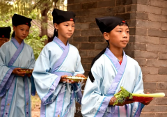 河南少林小龍武校學(xué)員參加“文化和自然遺產(chǎn)日”宣傳活動(dòng)